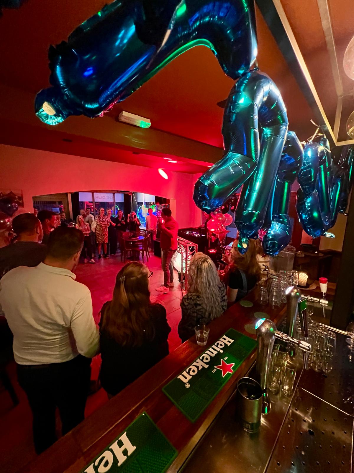 Café-Bar de Dijk sfeer